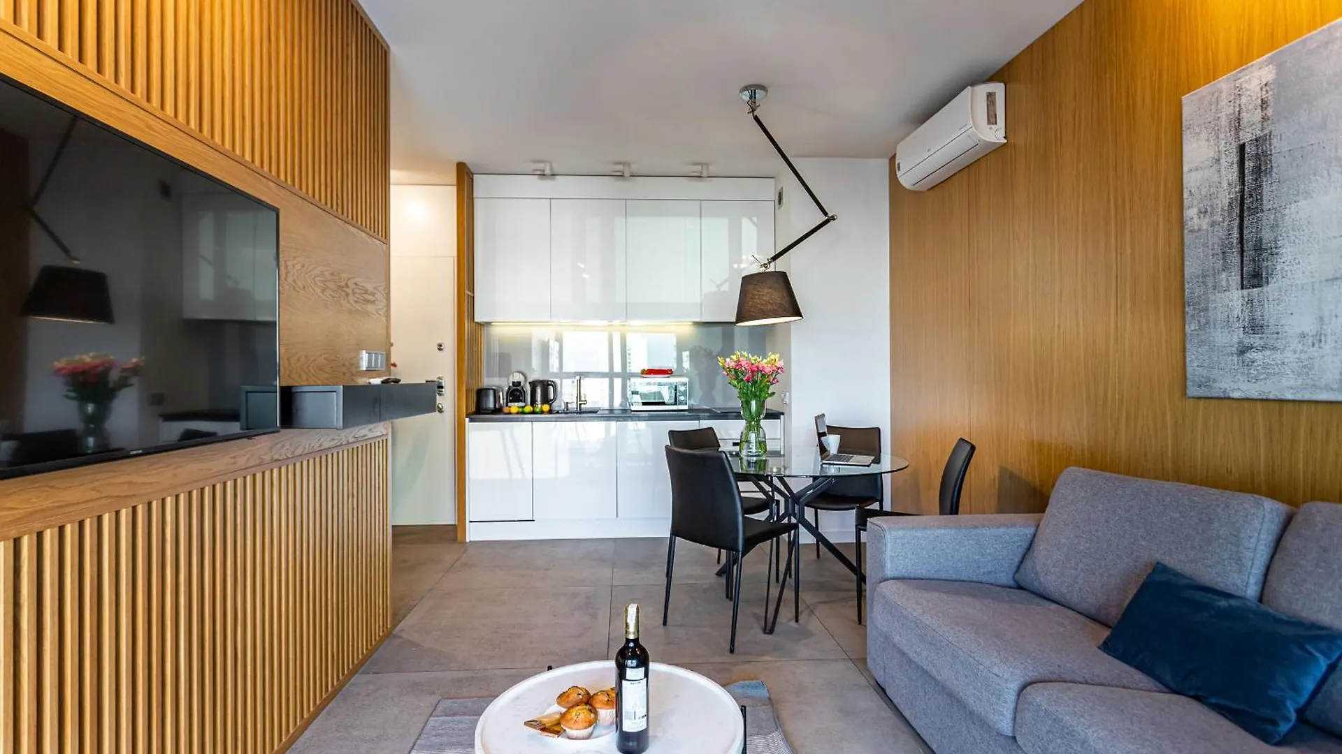 P&O Apartments Mennica Residence I Warsaw