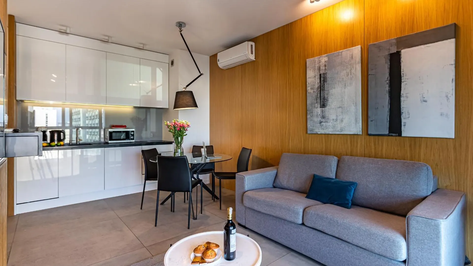 P&O Apartments Mennica Residence I Warsaw
